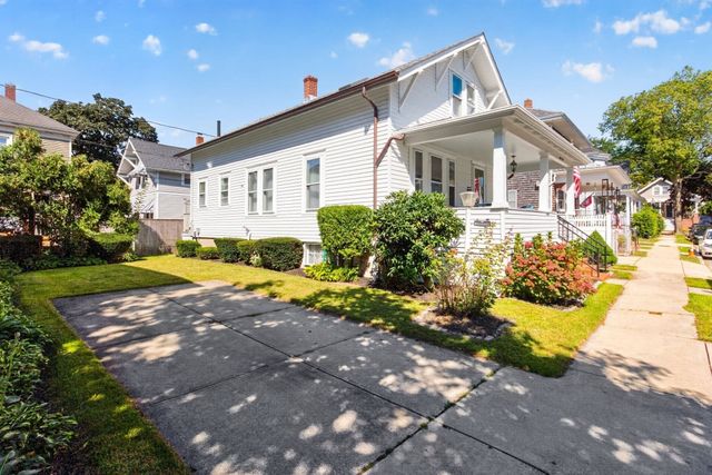 39 Junior St, New Bedford, MA 02740