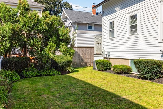 39 Junior St, New Bedford, MA 02740