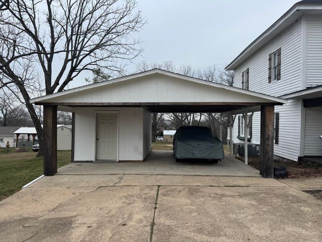 509 S Mansfield Road, Ava, MO 65608