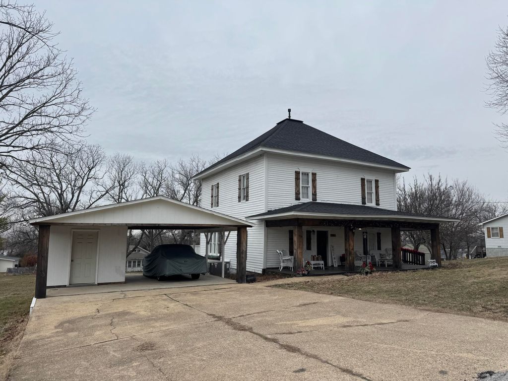509 S Mansfield Road, Ava, MO 65608