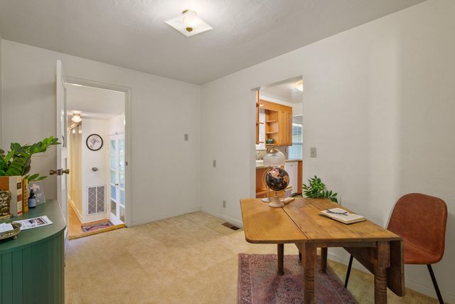 1034 SE Clarey Avenue, Grants Pass, OR 97526