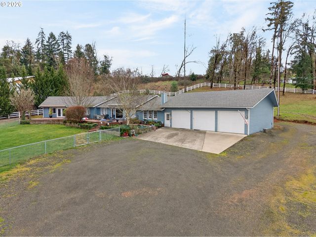 694 ORCHARD Ln, Roseburg, OR 97471
