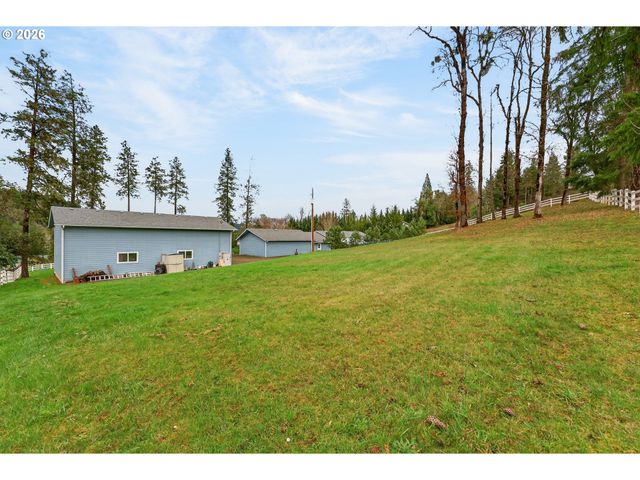 694 ORCHARD Ln, Roseburg, OR 97471