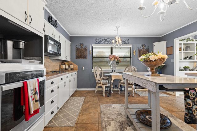 505 Brookhollow, White Oak, TX 75693