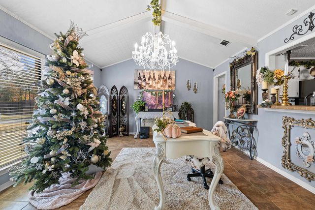 505 Brookhollow, White Oak, TX 75693