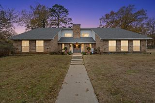 505 Brookhollow, White Oak, TX 75693