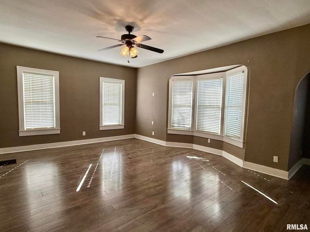 1812 NORTH Avenue, Metropolis, IL 62960