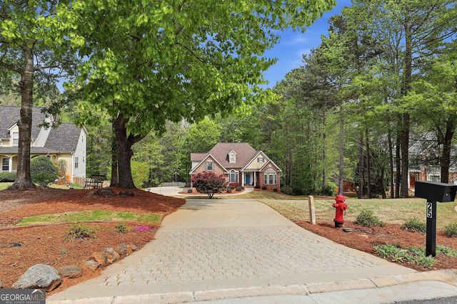 25 Lyndhurst Way, Sharpsburg, GA 30277