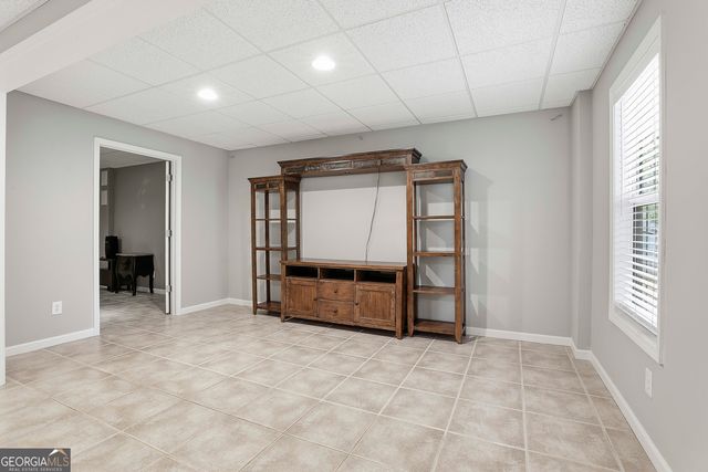 25 Lyndhurst Way, Sharpsburg, GA 30277