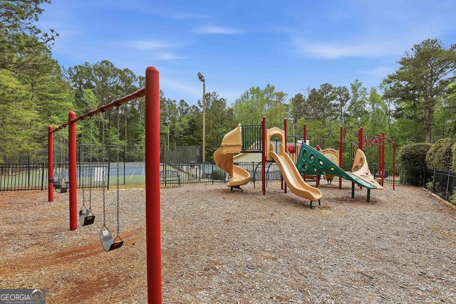 25 Lyndhurst Way, Sharpsburg, GA 30277