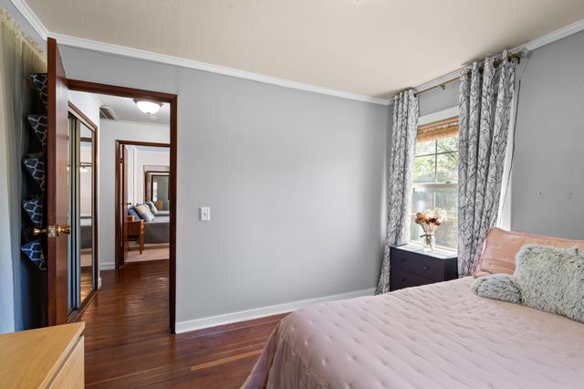 1427 NW Washington Boulevard, Grants Pass, OR 97526