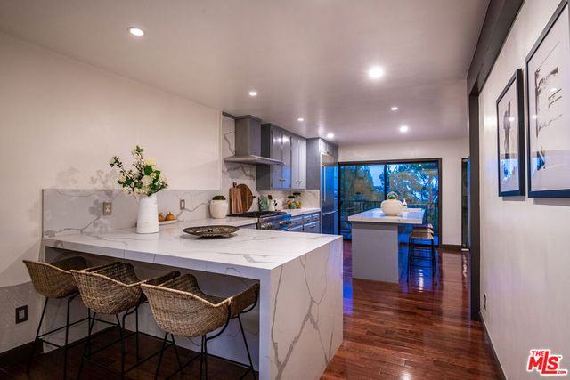 9234 Kinglet Drive, Los Angeles, CA 90069