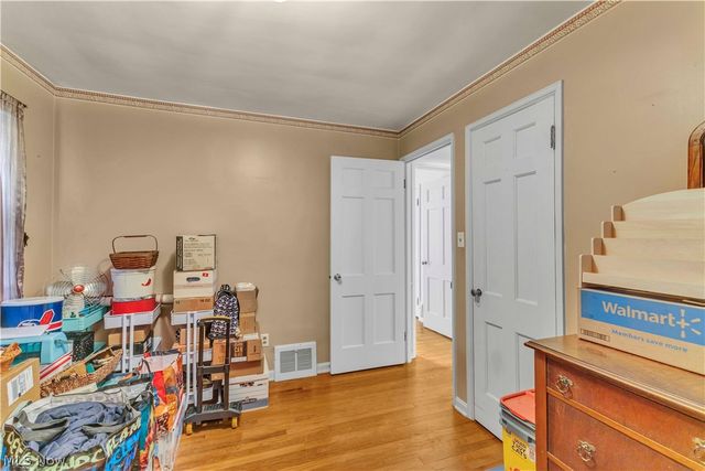 7534 Farnum Avenue, Middleburg Heights, OH 44130