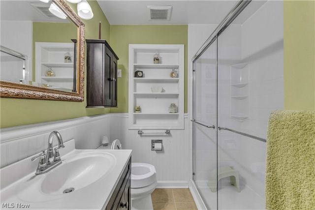7534 Farnum Avenue, Middleburg Heights, OH 44130