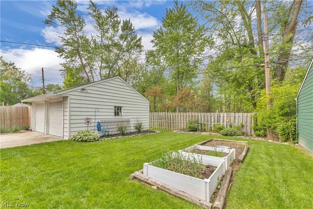 7534 Farnum Avenue, Middleburg Heights, OH 44130