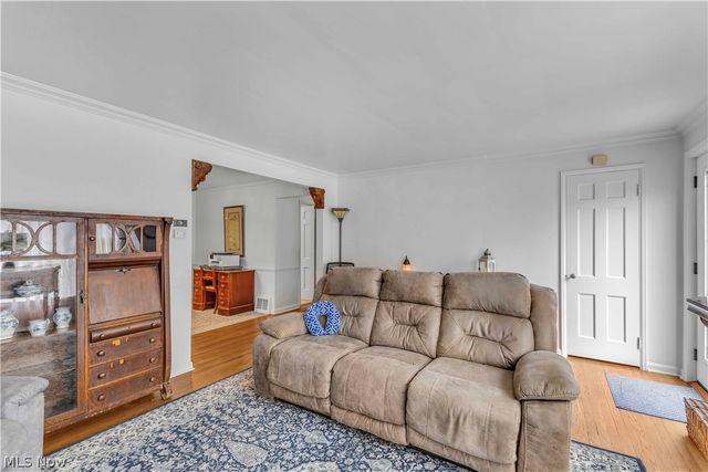 7534 Farnum Avenue, Middleburg Heights, OH 44130