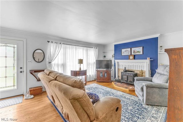 7534 Farnum Avenue, Middleburg Heights, OH 44130
