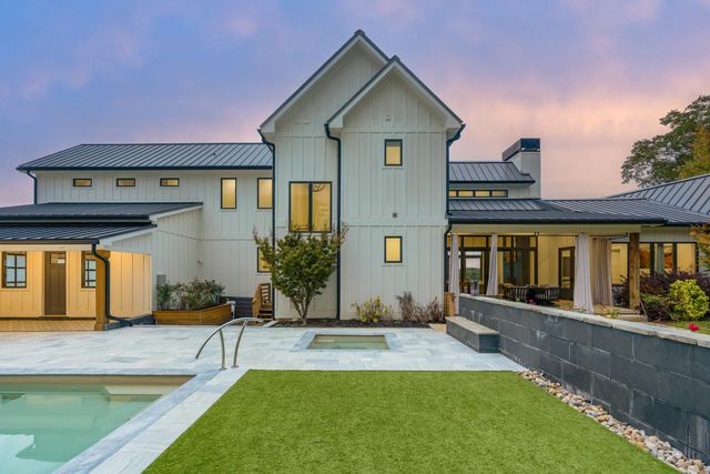 514 Kestrel Lane, Chattanooga, TN 37419