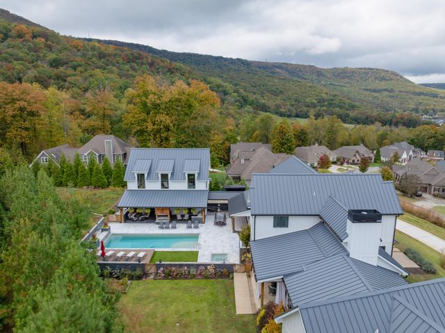 514 Kestrel Lane, Chattanooga, TN 37419