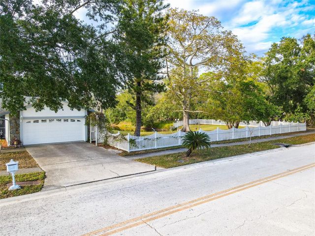 6808 SEAFAIRER DRIVE, Tampa, FL 33615