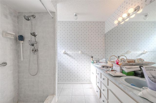 6808 SEAFAIRER DRIVE, Tampa, FL 33615