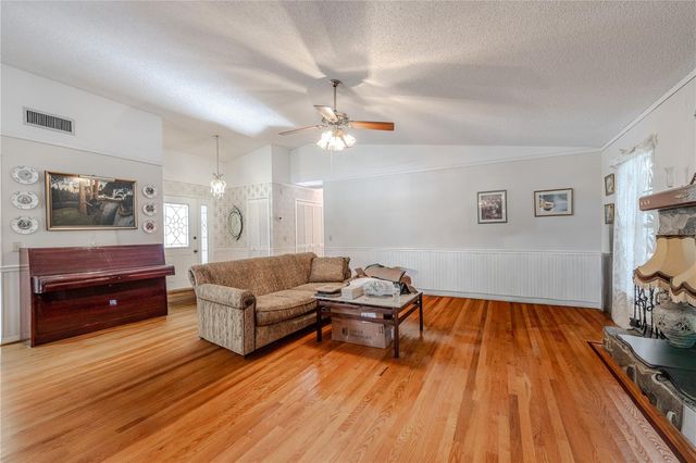 6808 SEAFAIRER DRIVE, Tampa, FL 33615