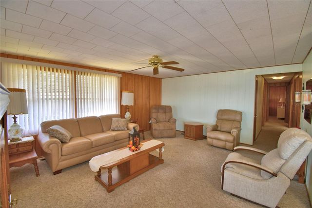 154 PARADISE LANE, Auburndale, FL 33823