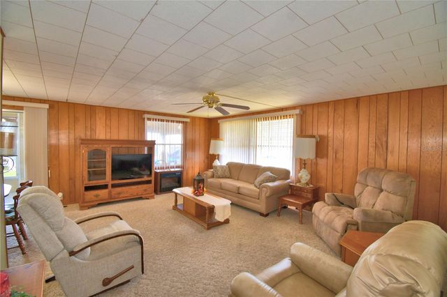 154 PARADISE LANE, Auburndale, FL 33823