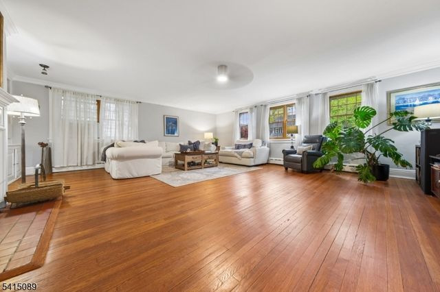 61 Burnett Ter, Maplewood Twp., NJ 07040