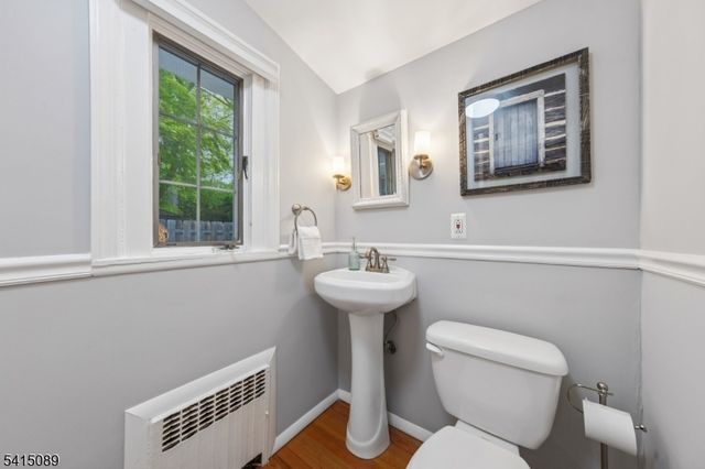 61 Burnett Ter, Maplewood Twp., NJ 07040