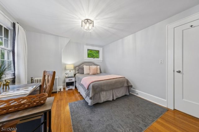 61 Burnett Ter, Maplewood Twp., NJ 07040