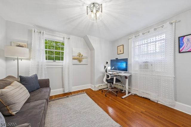 61 Burnett Ter, Maplewood Twp., NJ 07040