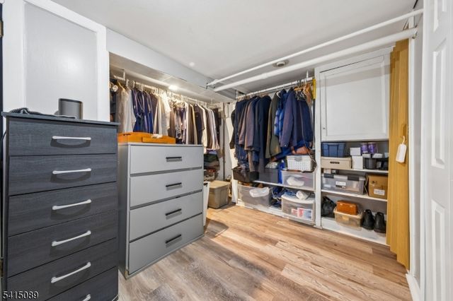 61 Burnett Ter, Maplewood Twp., NJ 07040