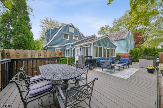 61 Burnett Ter, Maplewood Twp., NJ 07040