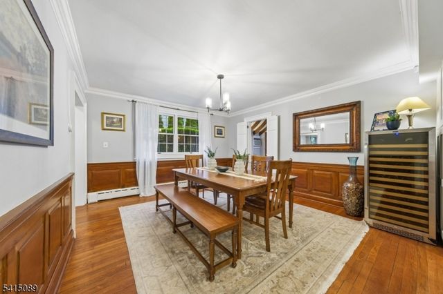 61 Burnett Ter, Maplewood Twp., NJ 07040