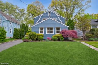 61 Burnett Ter, Maplewood Twp., NJ 07040