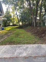 77 Tremont Street, Asheville, NC 28806