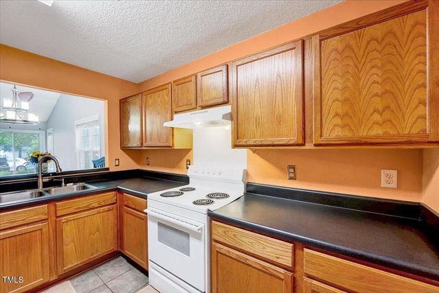 2 Donnelly Court, Durham, NC 27713