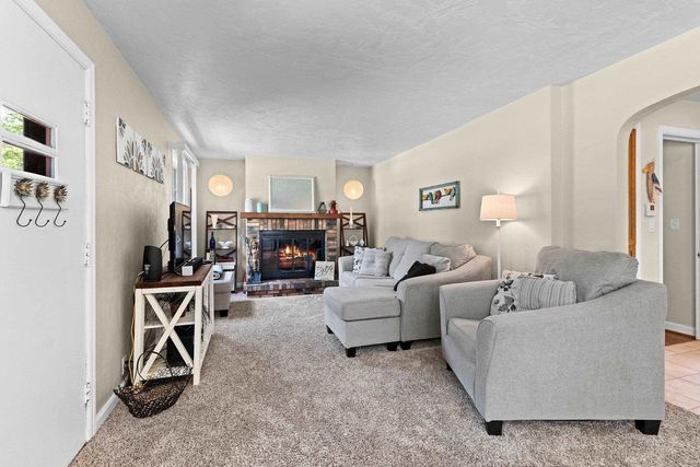 1137 E JARDIN STREET, Appleton, WI 54911