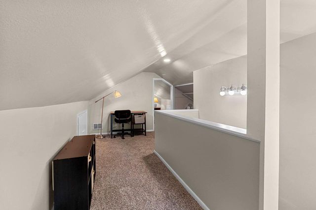 1137 E JARDIN STREET, Appleton, WI 54911