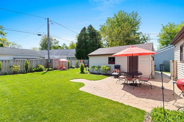1137 E JARDIN STREET, Appleton, WI 54911