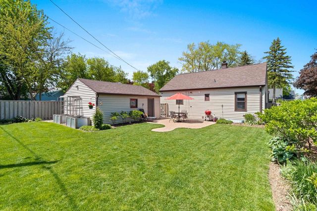 1137 E JARDIN STREET, Appleton, WI 54911