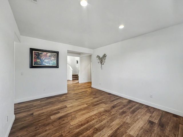 2698 N Arroyo Avenue, Fresno, CA 93727
