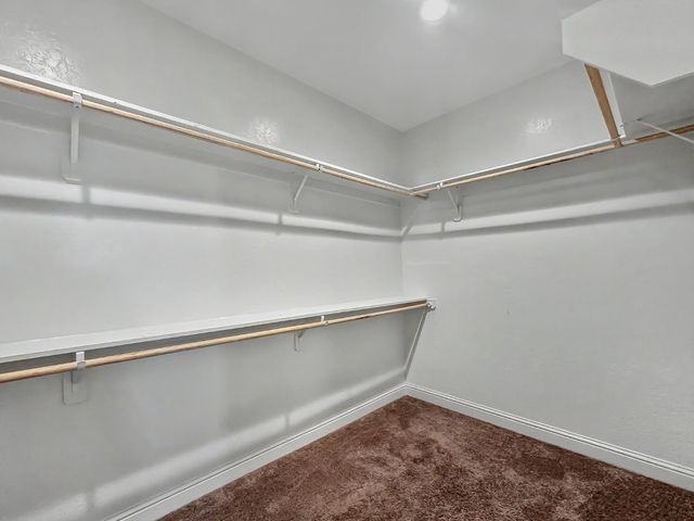 2698 N Arroyo Avenue, Fresno, CA 93727