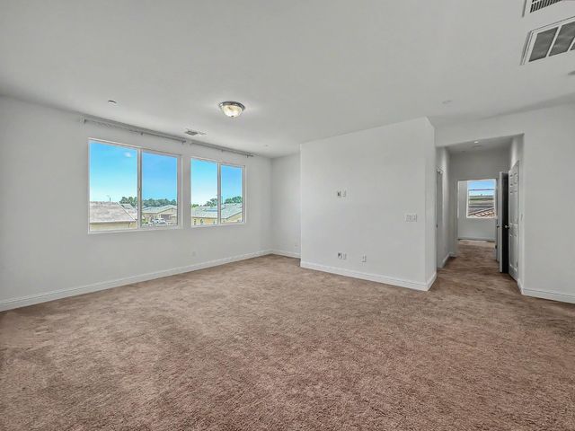 2698 N Arroyo Avenue, Fresno, CA 93727