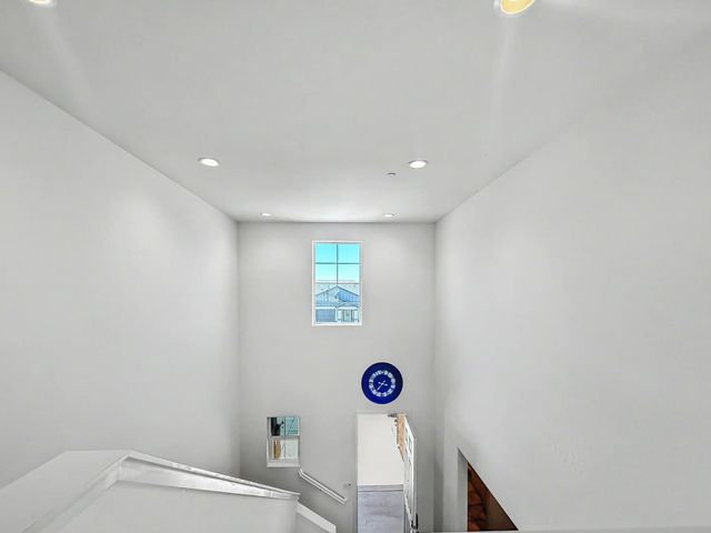 2698 N Arroyo Avenue, Fresno, CA 93727