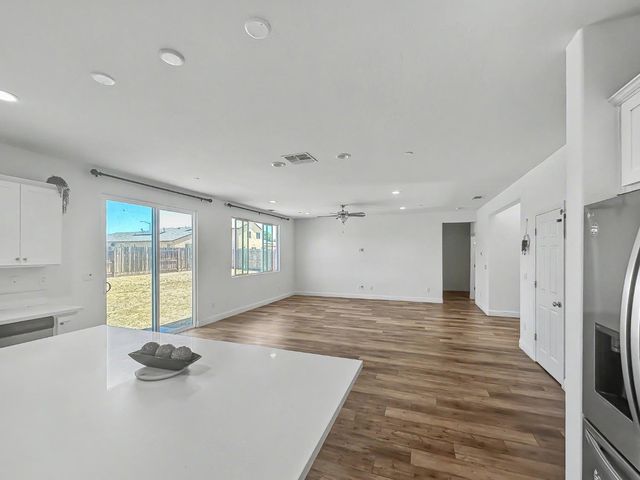 2698 N Arroyo Avenue, Fresno, CA 93727