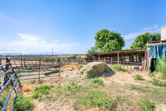 1632 S MAIN ST, Springville, UT 84663