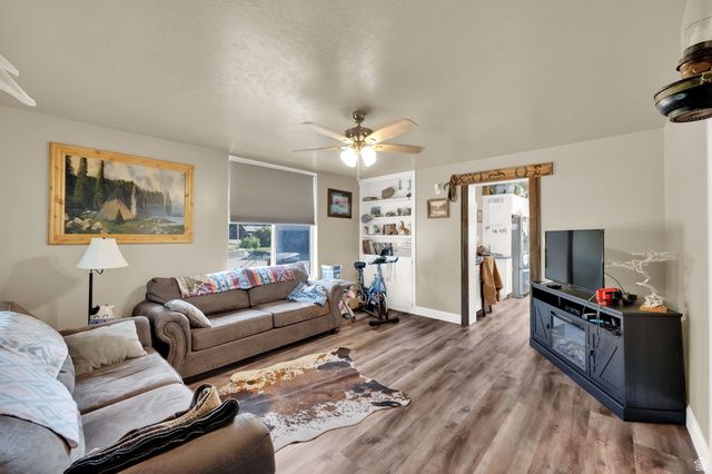 1632 S MAIN ST, Springville, UT 84663