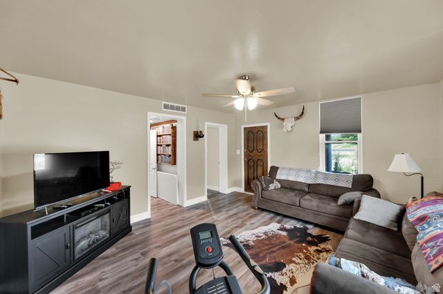 1632 S MAIN ST, Springville, UT 84663